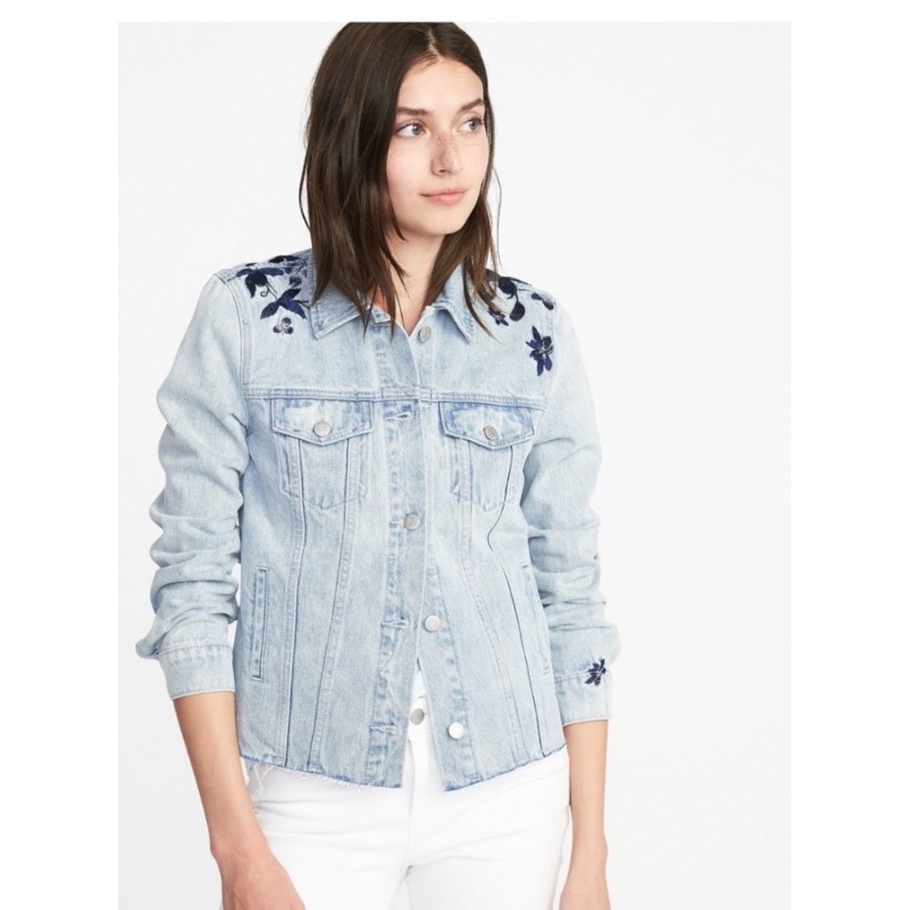 Old Navy Women Medium Light Wash Embroidered Floral Denim Trucker Jacket Raw Hem
